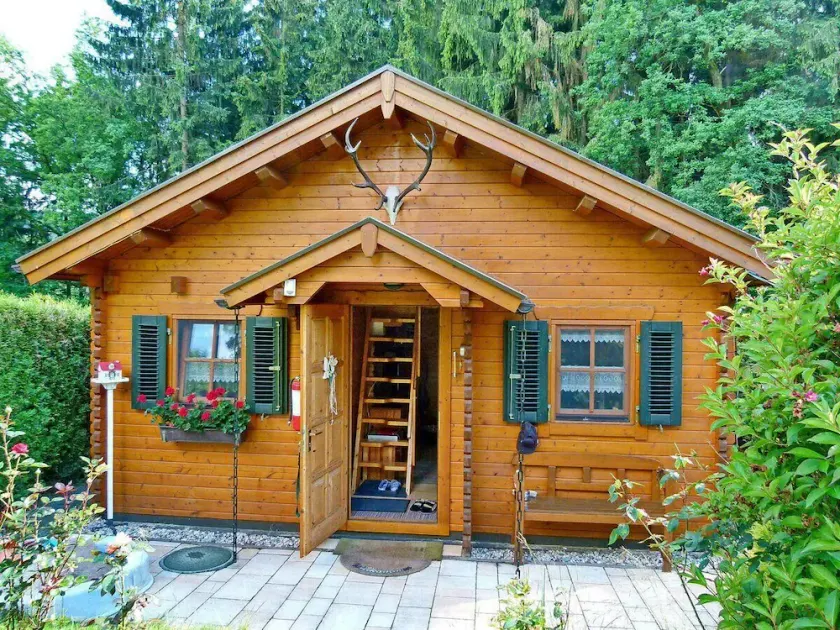 Blockhaus - Laura - Image 1