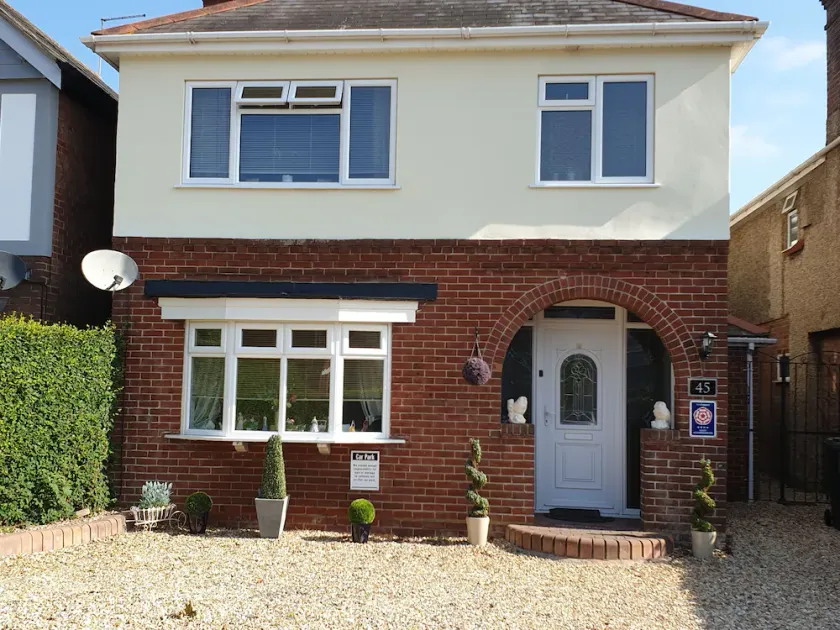 Wimborne Lodge - Image 1