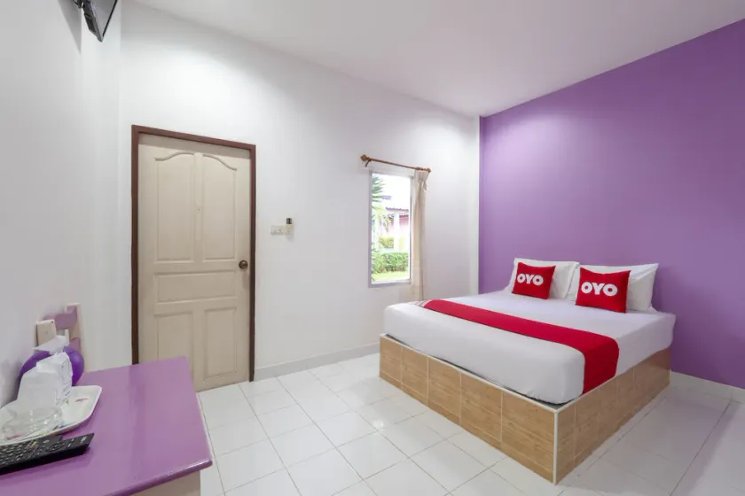 Review Resort - Image 1