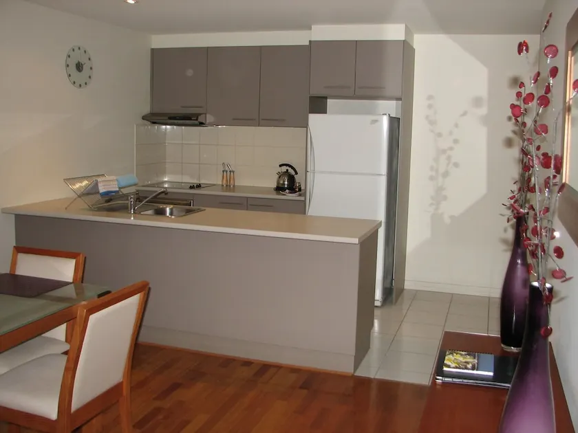 Luxury Escape In Adelaides East End - Image 1