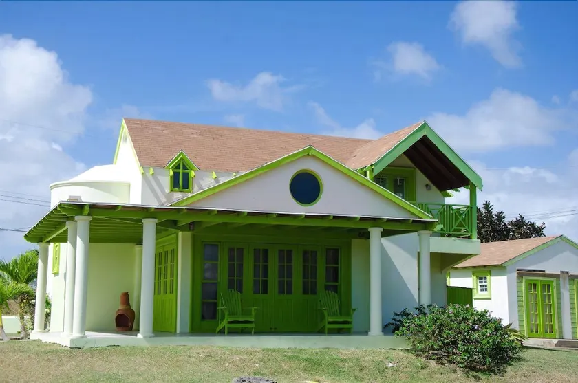 Beautiful Luxury two Bedroom Seaside Cottage at The Crane - Image 1