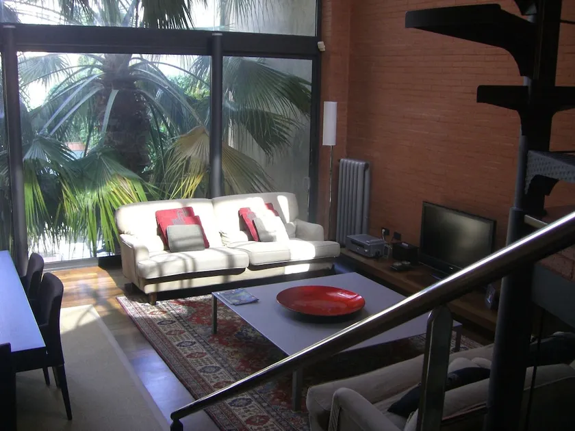 Casa con piscina y BBQ en centro ciudad - Image 1