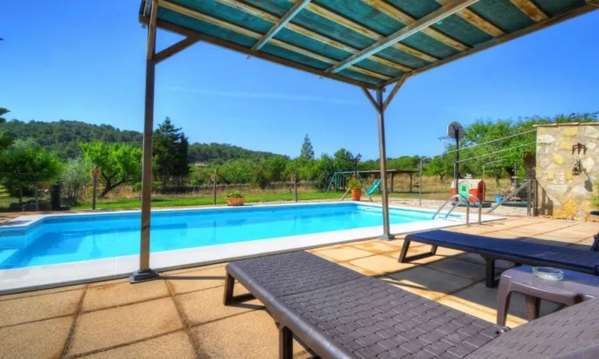 104569 -  Villa in Alaró - Image 1
