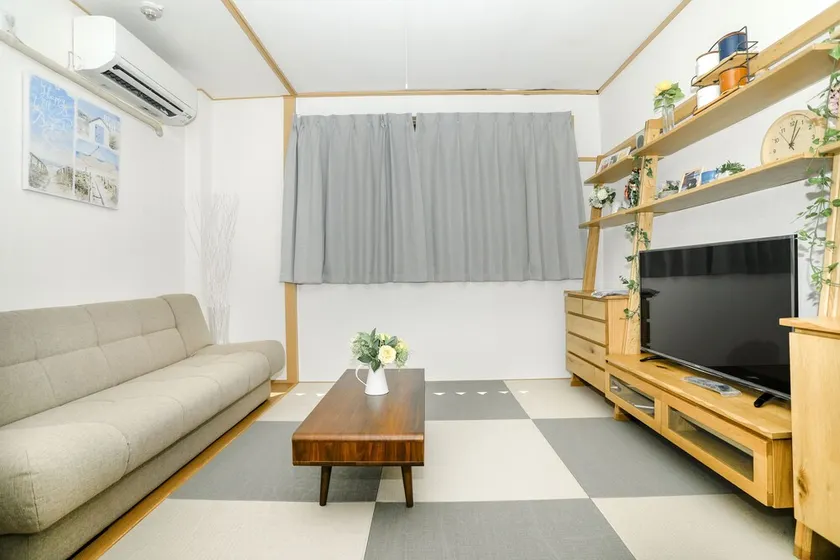 Nipponbashi Super House - Image 1