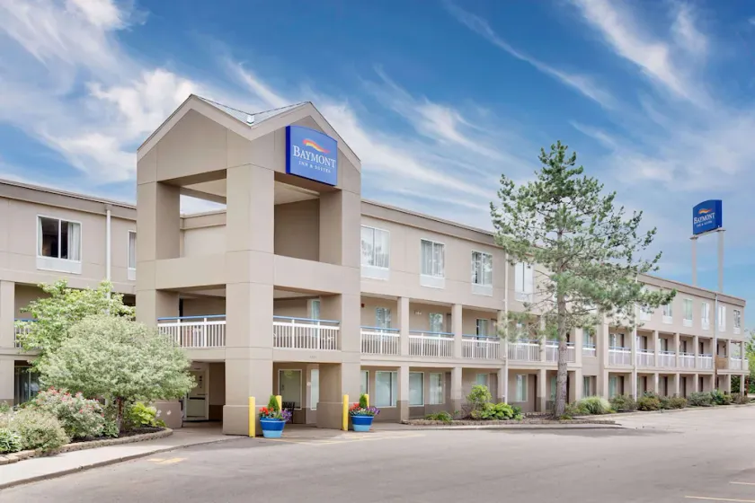 Baymont by Wyndham Kalamazoo East - Image 1