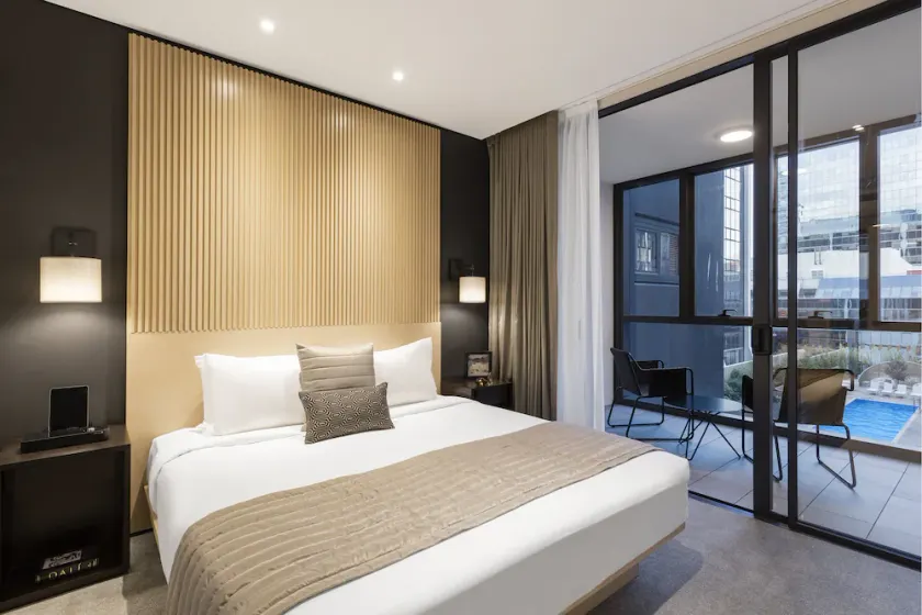SKYE Hotel Suites Parramatta - Image 1