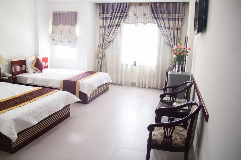 Vivyanne Hotel - Image 1
