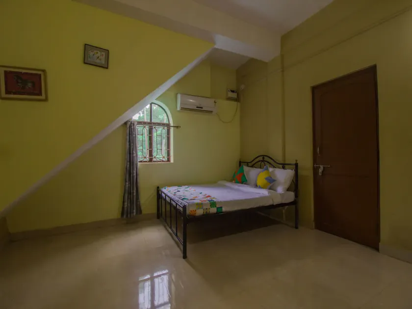 OYO 16427 Home Spacious 1BHK LPK Waterfront - Image 1