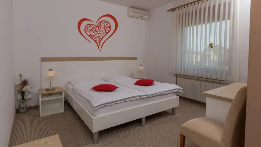 Rooms Pleška Zagreb Airport - Image 1