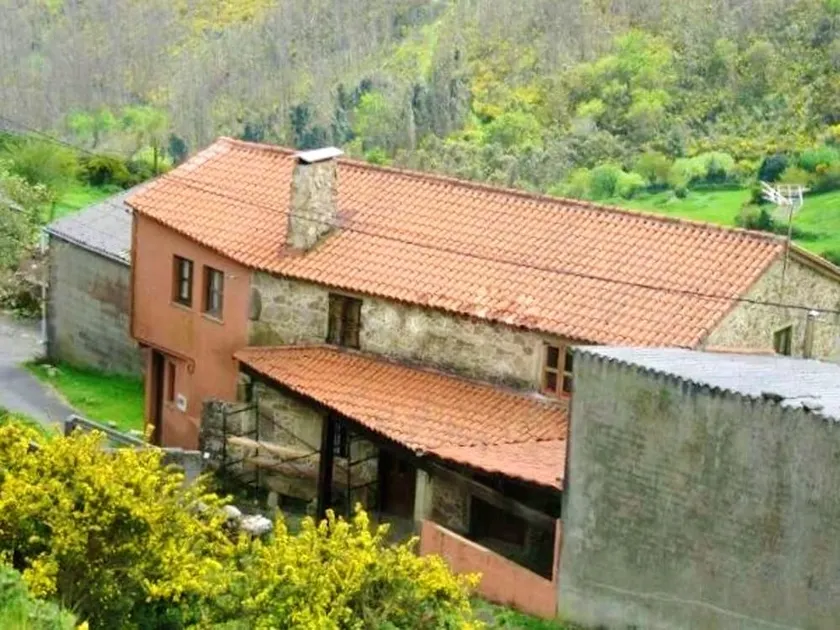 House With 4 Bedrooms in Campelo, With Wonderful Mountain View and Terrace - 12 km From the Beach - Image 1