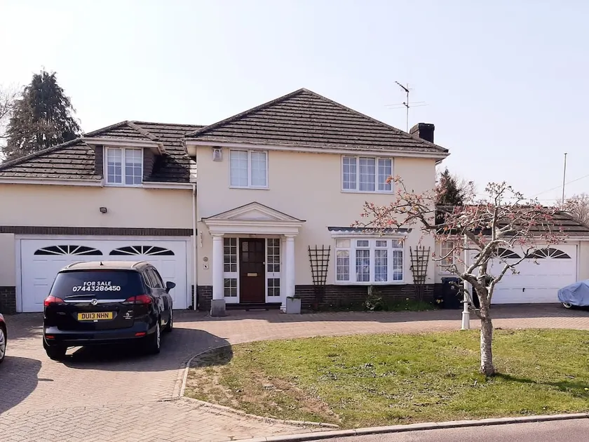 Enticing Apartment in Wimborne Near Model Town - Image 1