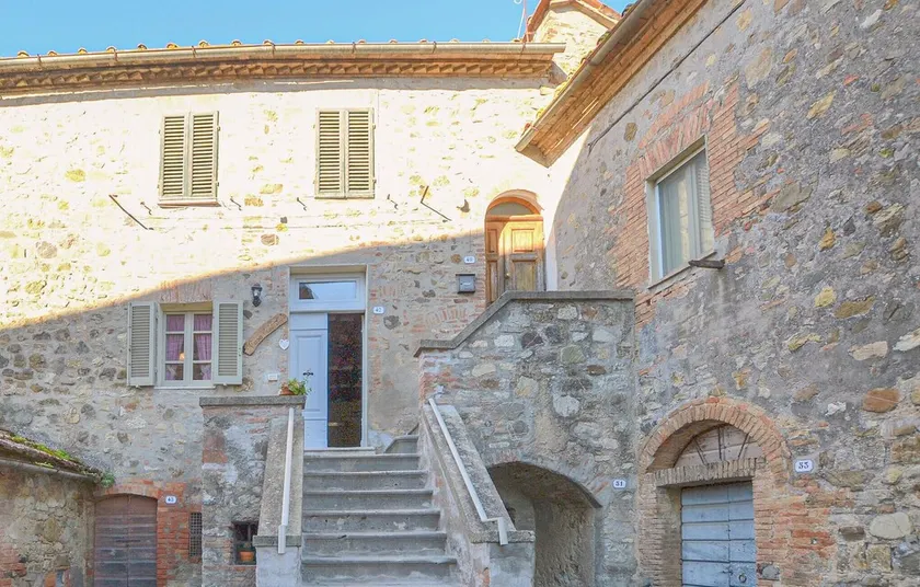 Beautiful Apartment in Cetona With 2 Bedrooms and Wifi - Image 1