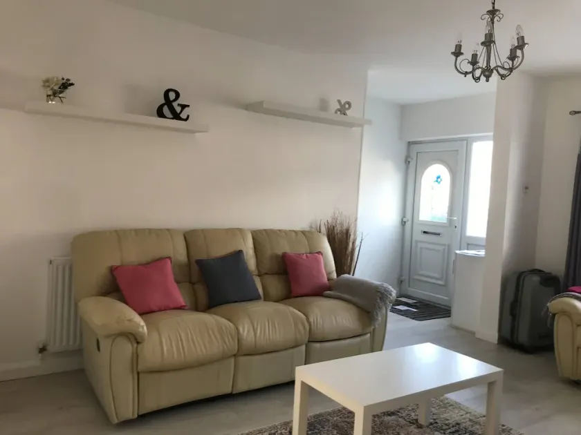 Diana House - Great location - Image 1