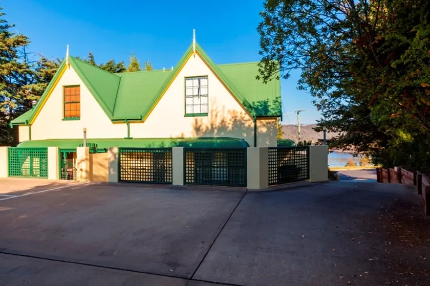 Bayview 3 - Next to Lake Jindabyne - Image 1