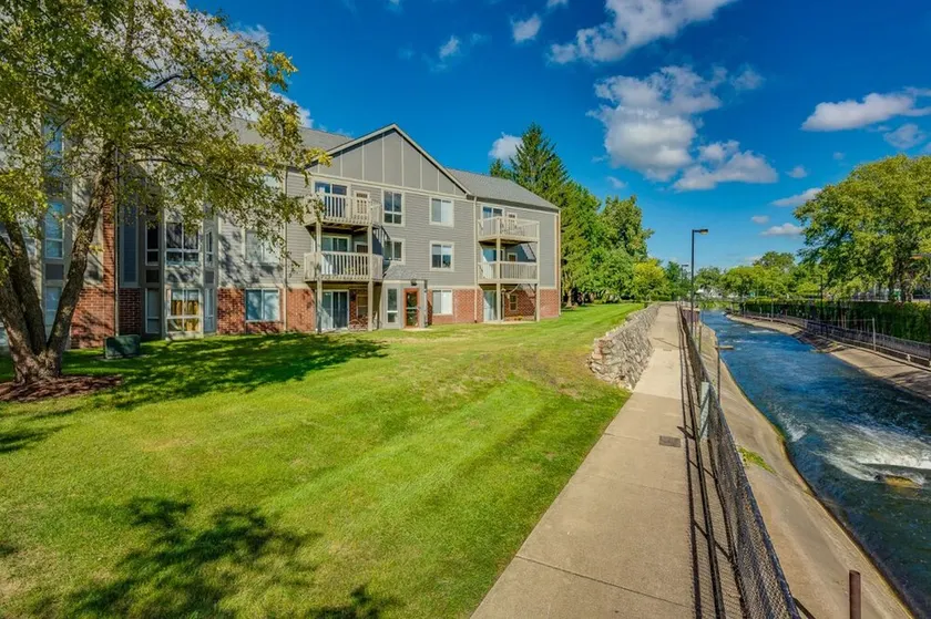 Kasa South Bend-Notre Dame Apartments - Image 1