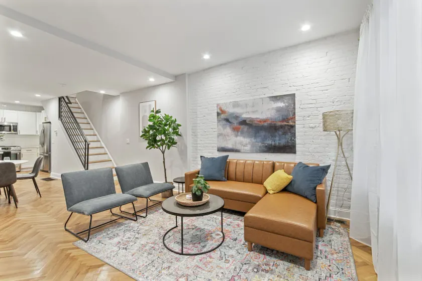 Modern & Comfy - 5* - Location Game Room - Image 1
