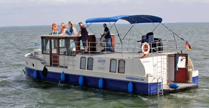 Kuhnle-Tours Hafendorf Müritz - Image 1