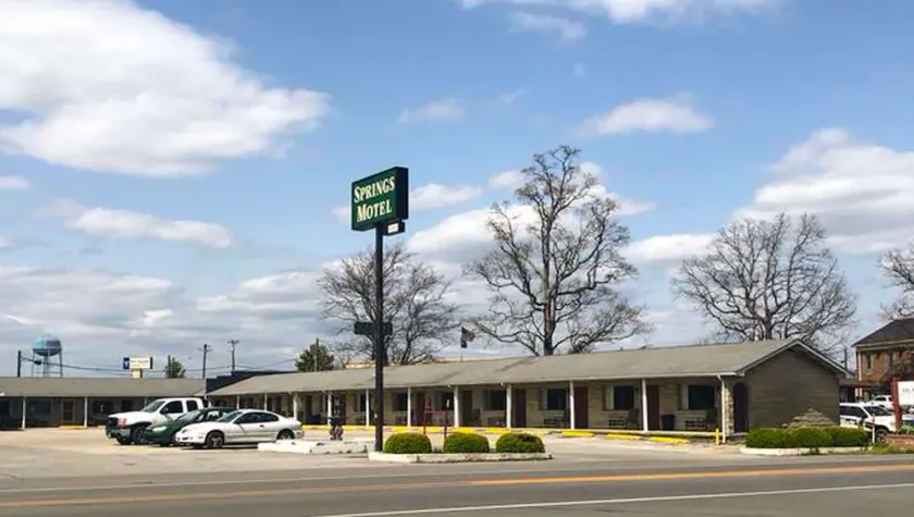 Springs Motel KY by Magnuson Worldwide - Image 1