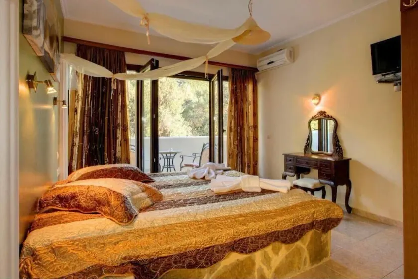 Villa Thalassa Thea - Image 1