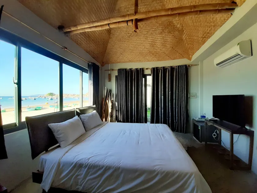 Song Cau Beach Hotel Phu Yen - Image 1