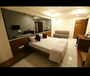 FabHotel Water Lilly - Image 1