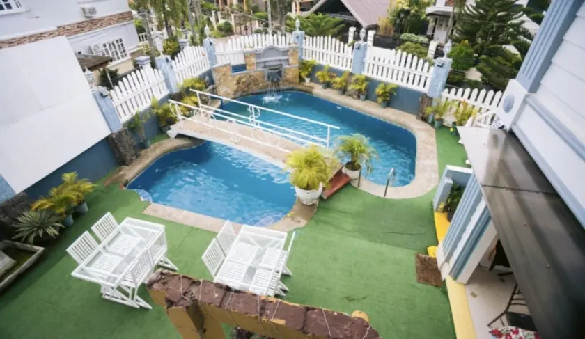 Grand Peninsula Suites - Image 1