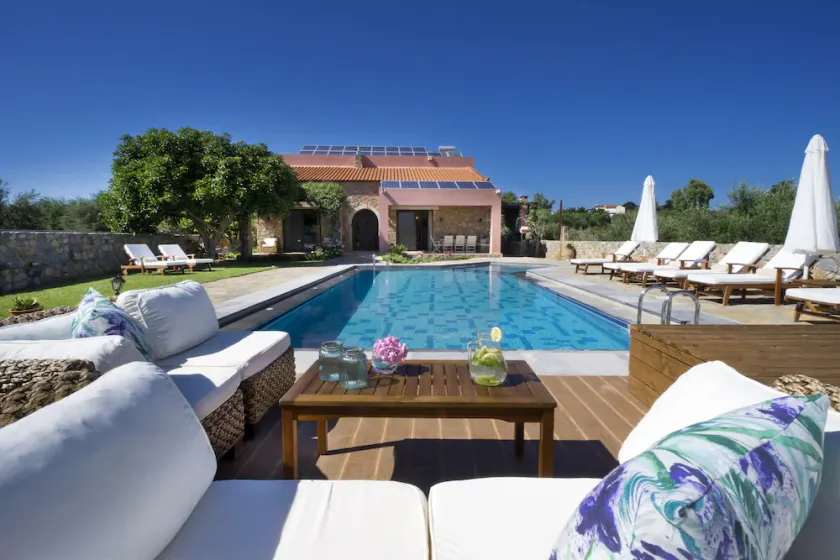 Private Polished Mansion w Private Pool Jacuzzi - Image 1