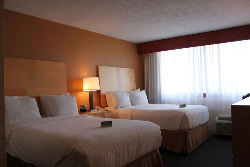 Trip Hotel Ithaca - Image 1