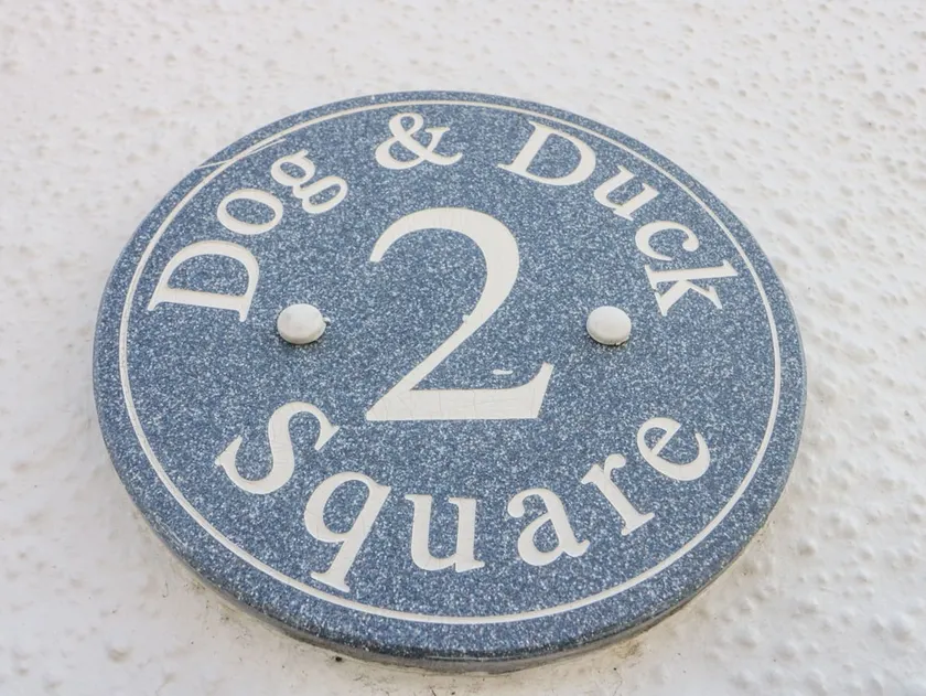 2 Dog &amp; Duck Square - Image 1