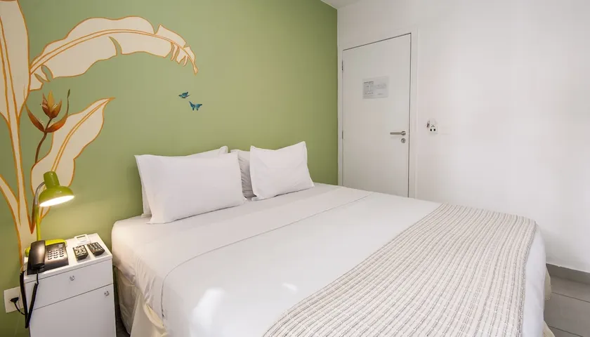 Leblon All Suites Design Hostel - Image 1