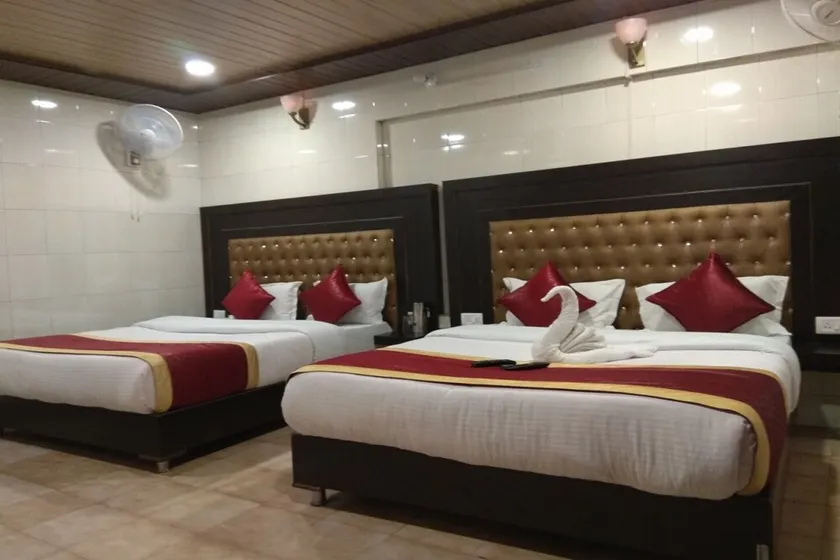 Goroomgo Hotel City Palace Nainital - Image 1