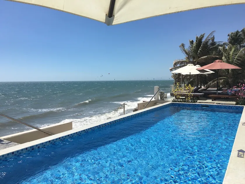 Ocean Front Hotel - Image 1