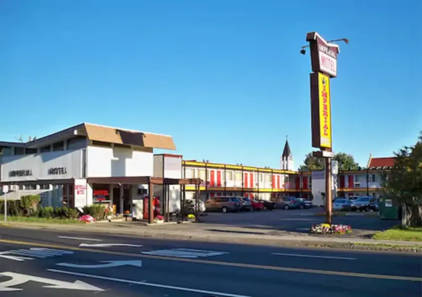 Imperial Motel - Image 1