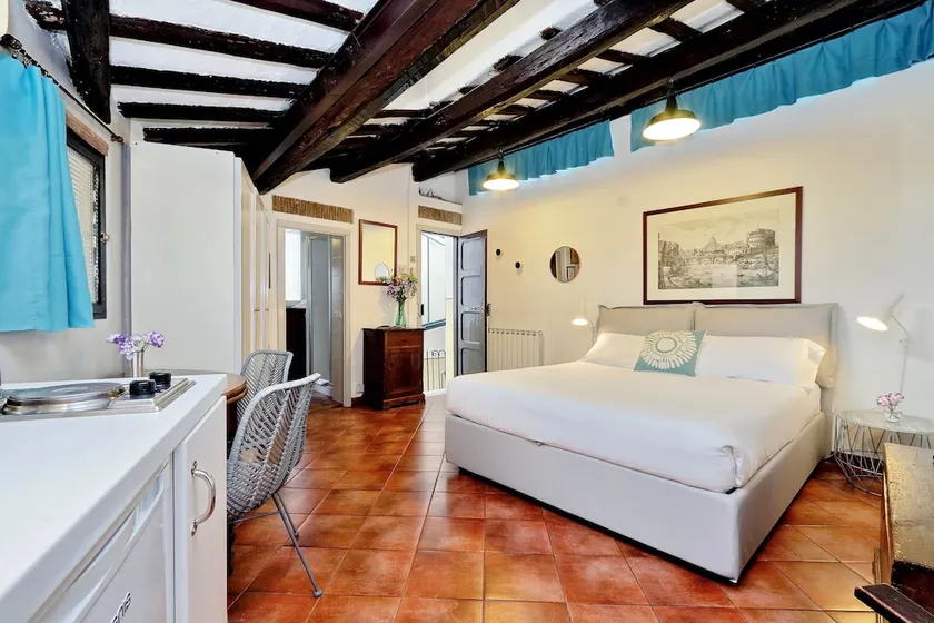 Rome Accommodation - Navona - Image 1