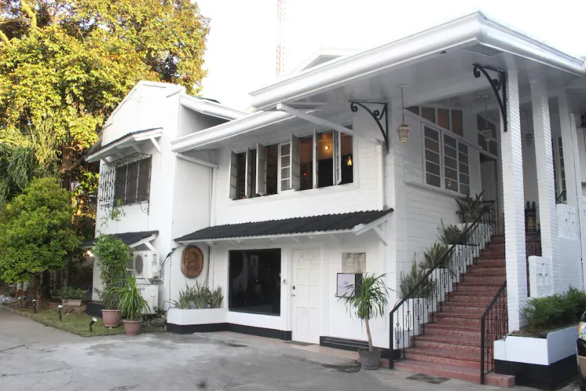 White Hotel Bacolod - Image 1