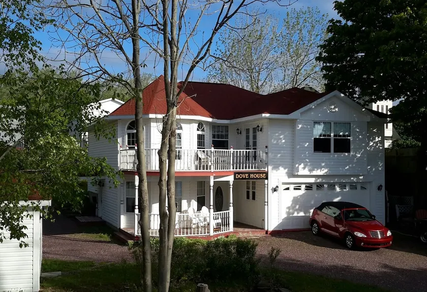 Dove House Bed & Breakfast Harbourside - Image 1