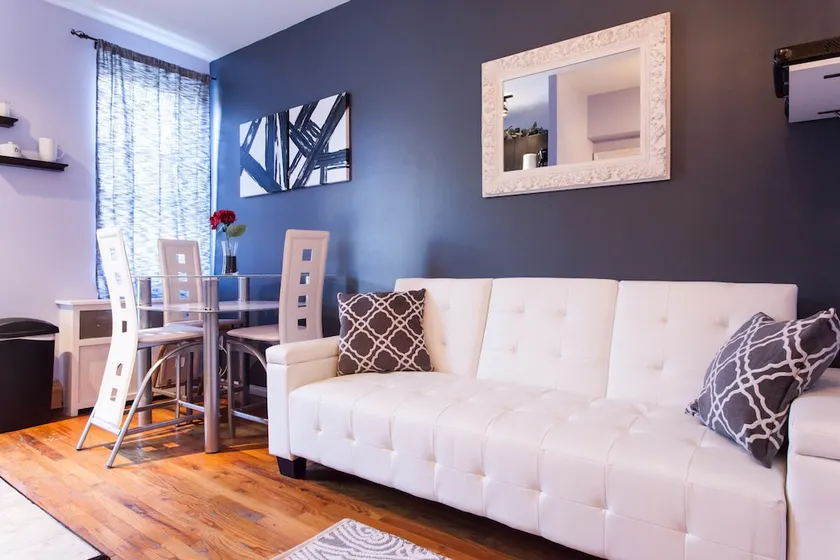 Times Square Perfect Home - Image 1