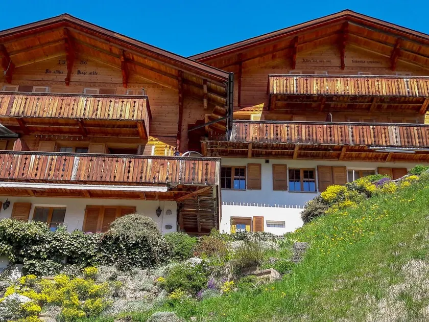 Chalet Bluemew g Lauterbrunnen - Image 1