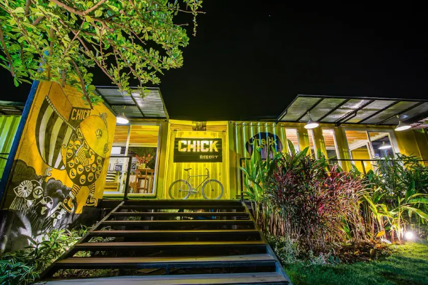 Chick Resort - Image 1