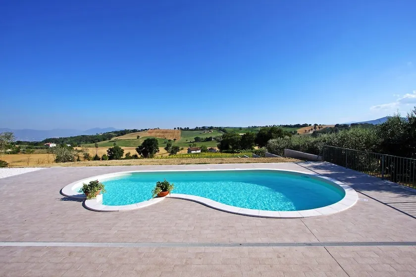 La Collina Del Girasole - Image 1