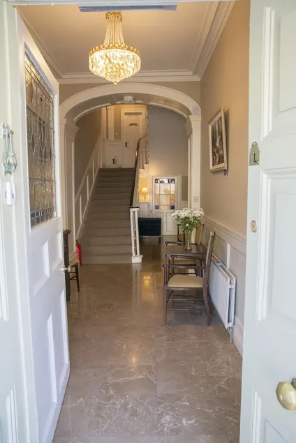 Devonview House - Image 1