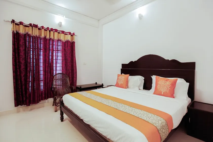 Royal Homes - Image 1