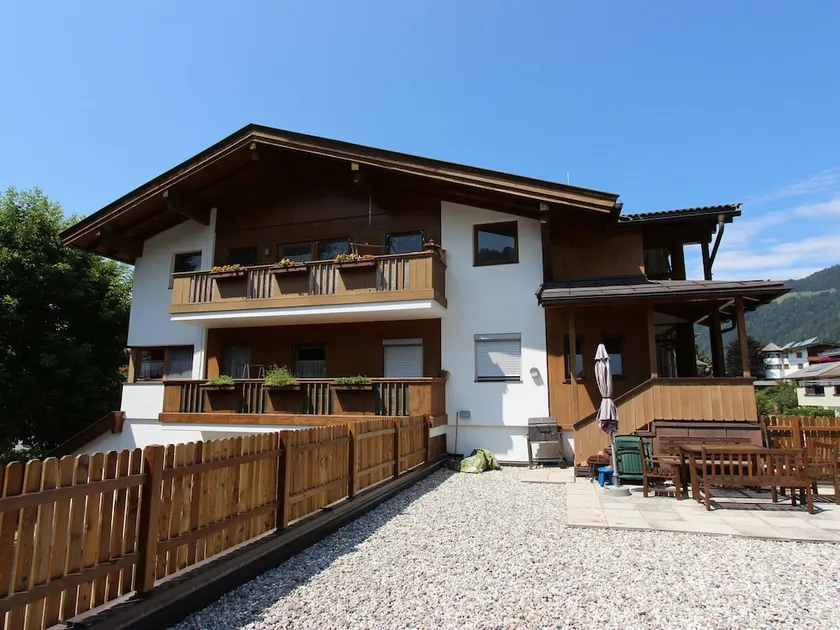 Urban Apartment in Itter Near Edelweiss Communal Pool and Ski Lift - Image 1