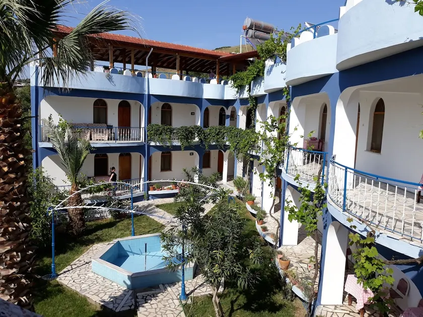 Rilican Best View Hotel - Image 1