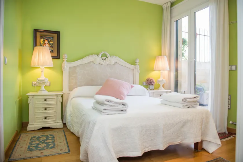 Go Barcelona Guest House - Image 1