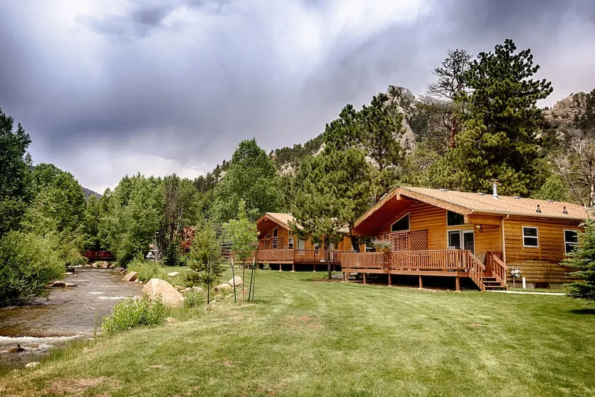 Riverview Pines - Image 1