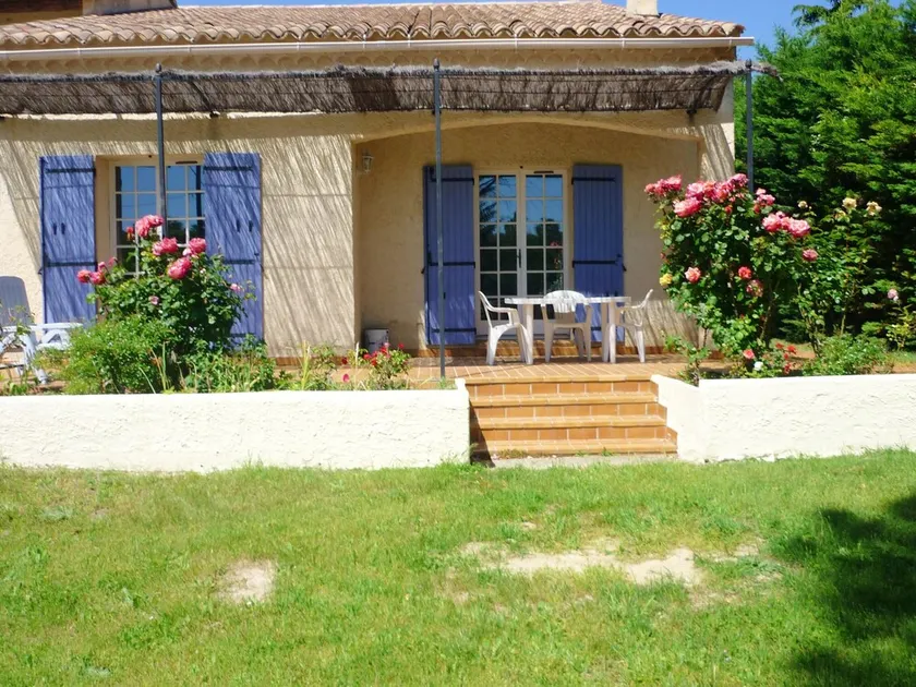 House With 3 Bedrooms in Loriol-du-comtat, With Enclosed Garden - 110 km From the Beach - Image 1