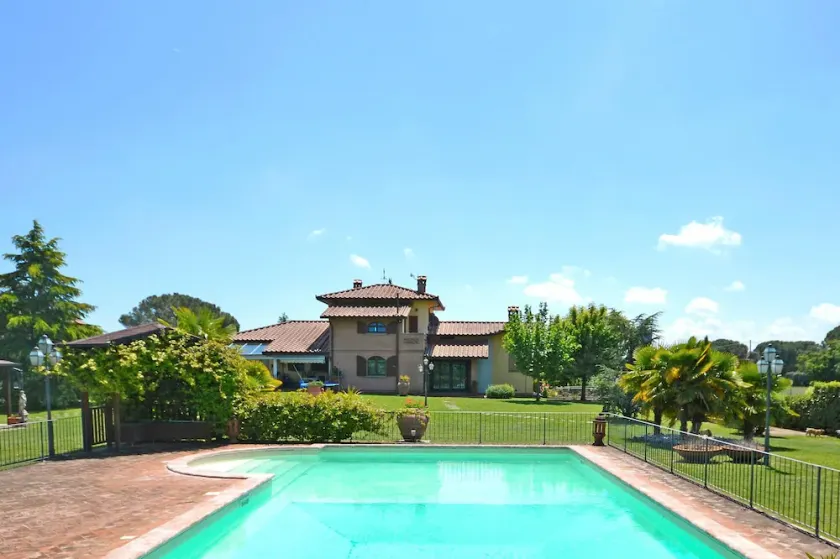 Villa Solidea 8 1 in Ferretto - Image 1