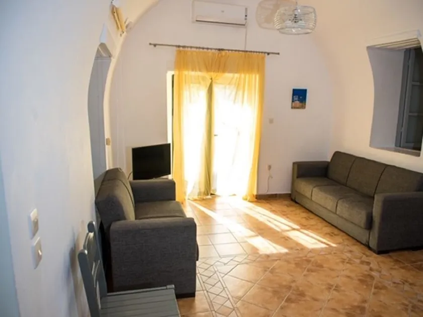House Close To The Sea In Kardamili Messinia - Image 1