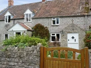 Woodforde Cottage - Image 1